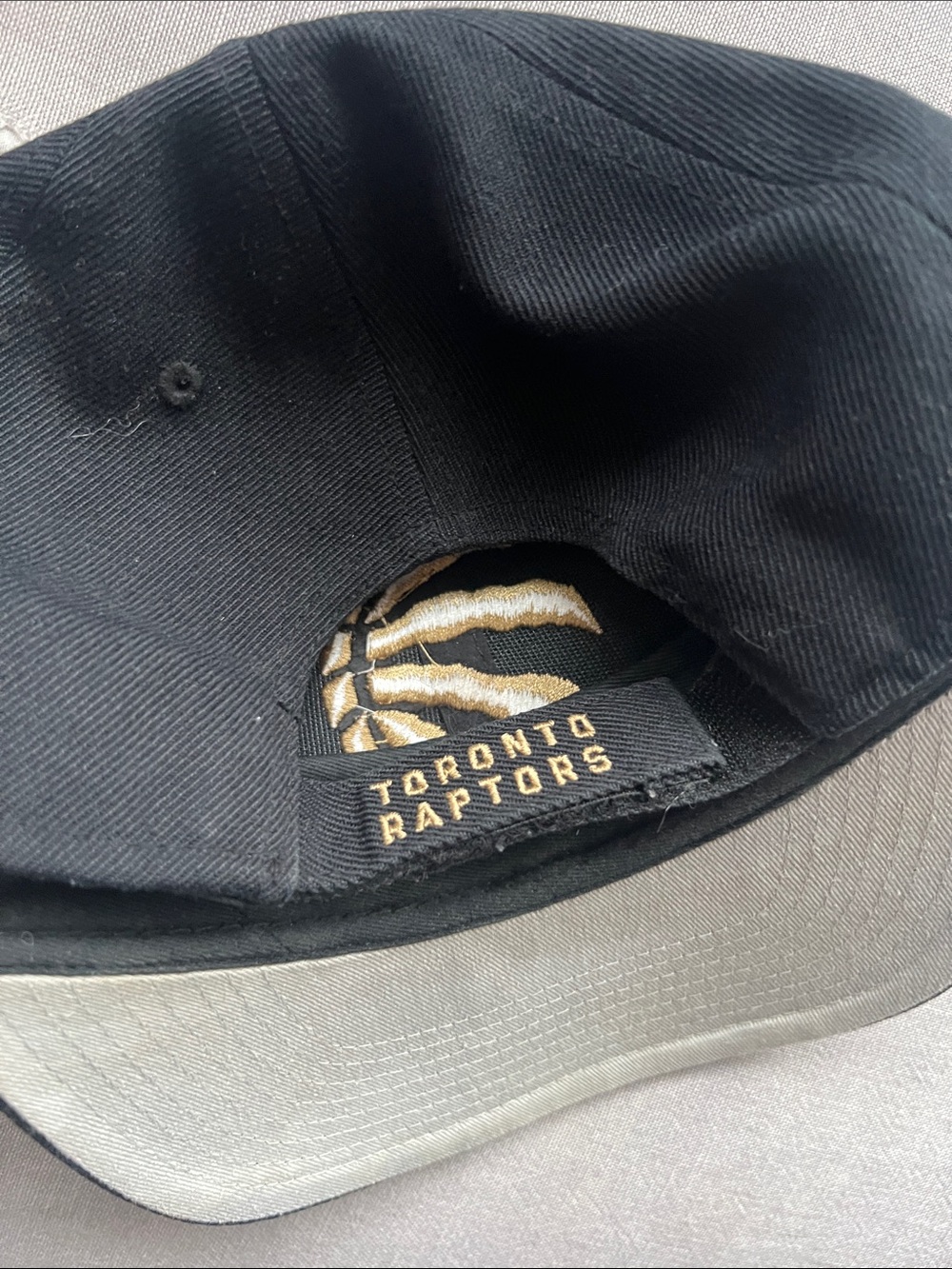 Men's Raptors cap Logo - Picture 2 of 3